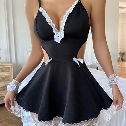 Kinky Cloth Black / S 4-Piece Bow Cut Out Nightgown