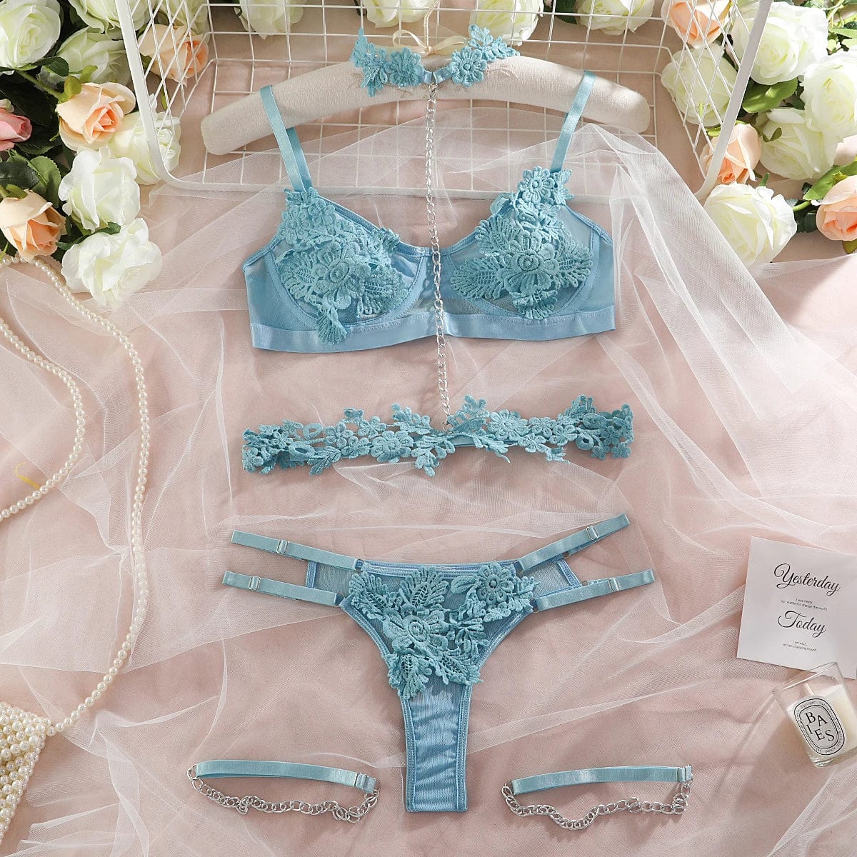 Kinky Cloth sky blue / S 4-Piece Lace Chain Lingerie Set