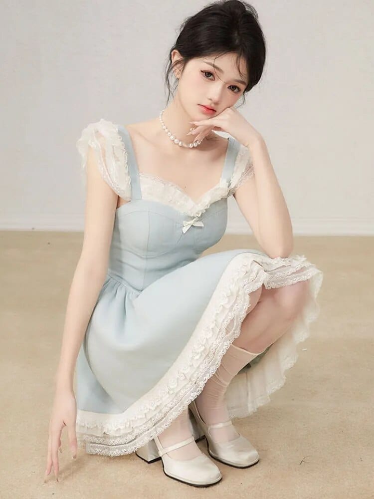 Kinky Cloth Bubble Sleeve Lace Dress