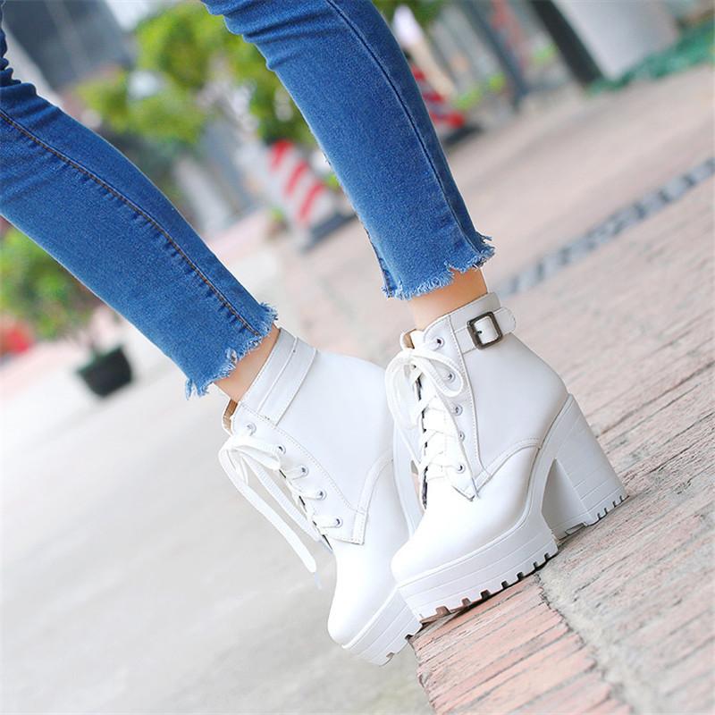 Kinky Cloth Shoes single style white / 10 Babygirl Boots