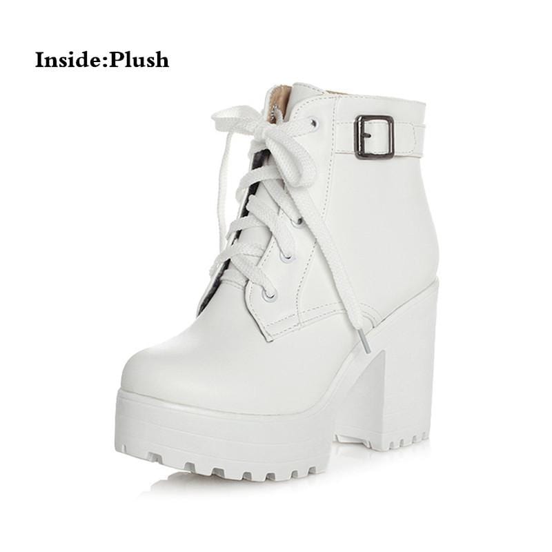 Kinky Cloth Shoes winter style white / 10 Babygirl Boots