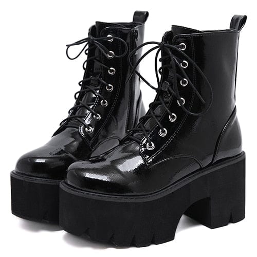 Kinky Cloth black shoes / 4.5 Black Patent Leather Chunky Boots