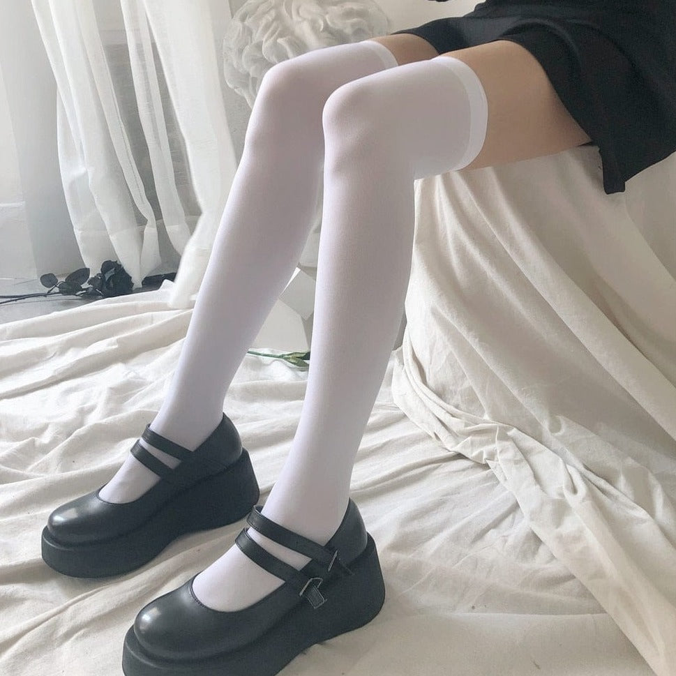 Kinky Cloth white about 50cm / One Size Black White Lolita Socks