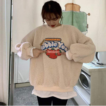 Kinky Cloth 200000348 Bobble Yom Strawberry Fleece Sweatshirt