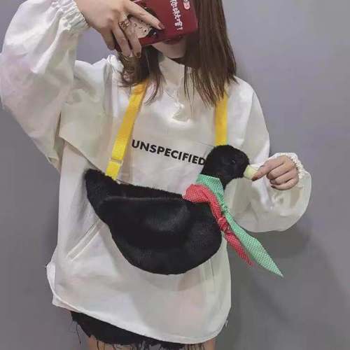 Kinky Cloth 200001420 Duck Plush Crossbody Bag
