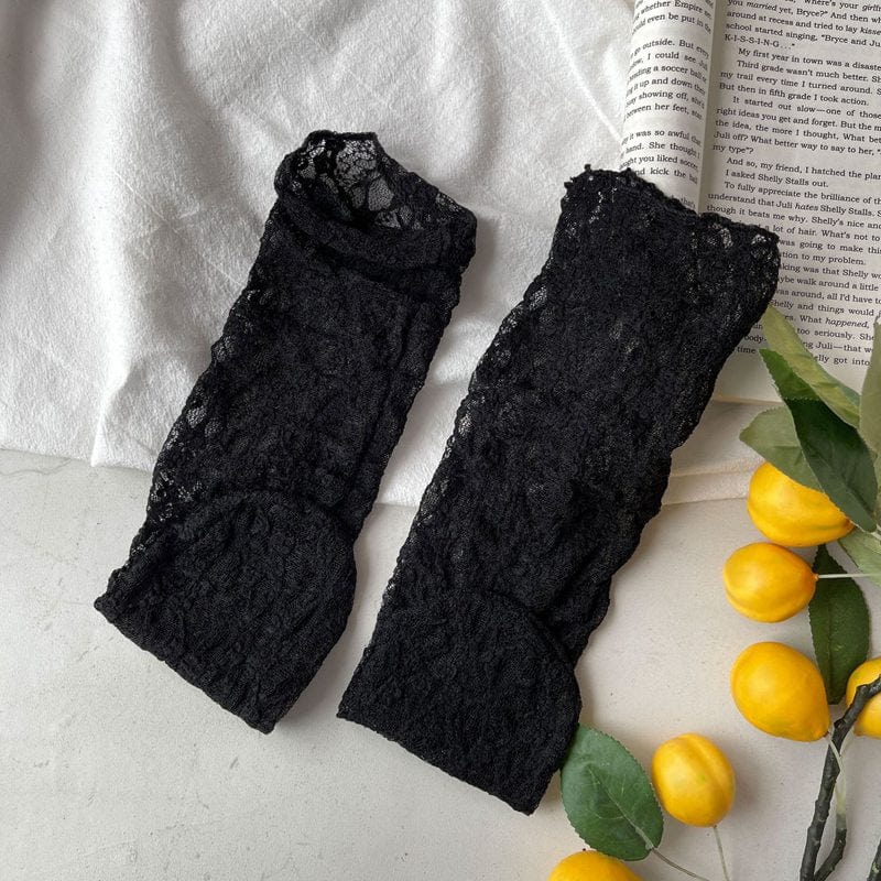 Kinky Cloth Black / Eur 34-42 Floral Lace Mesh Socks