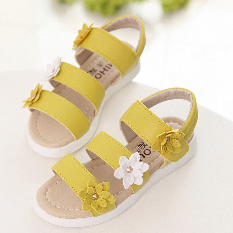 Kinky Cloth Yellow / 32 Girls Strappy Flower Sandals