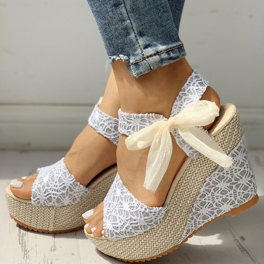 Kinky Cloth Lace Floral Wedge Sandals