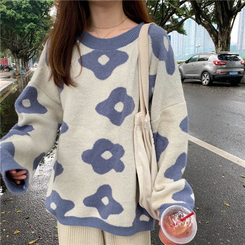 Kinky Cloth Oversized Flower Pullover Sweater