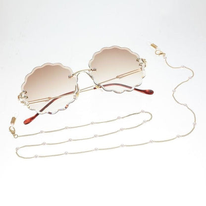 Kinky Cloth Pearl Beaded Chain Glasses Holder