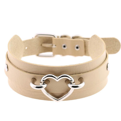 Kinky Cloth Necklace beige Wide Band Heart Collar
